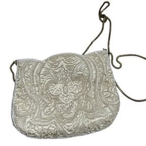 SUMMER SALE | Vintage Cream Beaded Evening Clutch – EUC